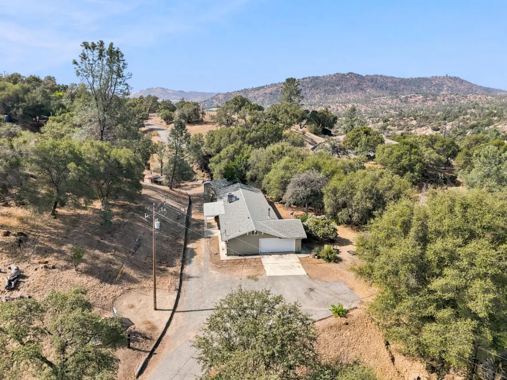30691 Morgan Canyon Road Prather, CA 93651