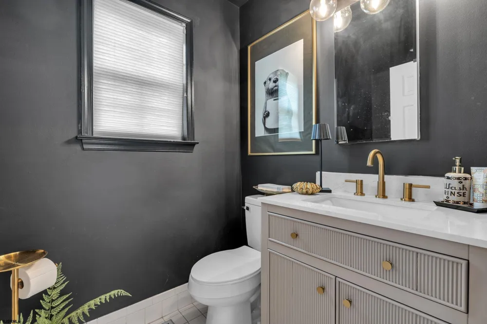 4744 Andorea Dr Mays Landing, NJ 08330