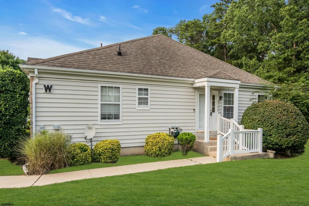 4744 Andorea Dr Mays Landing, NJ 08330