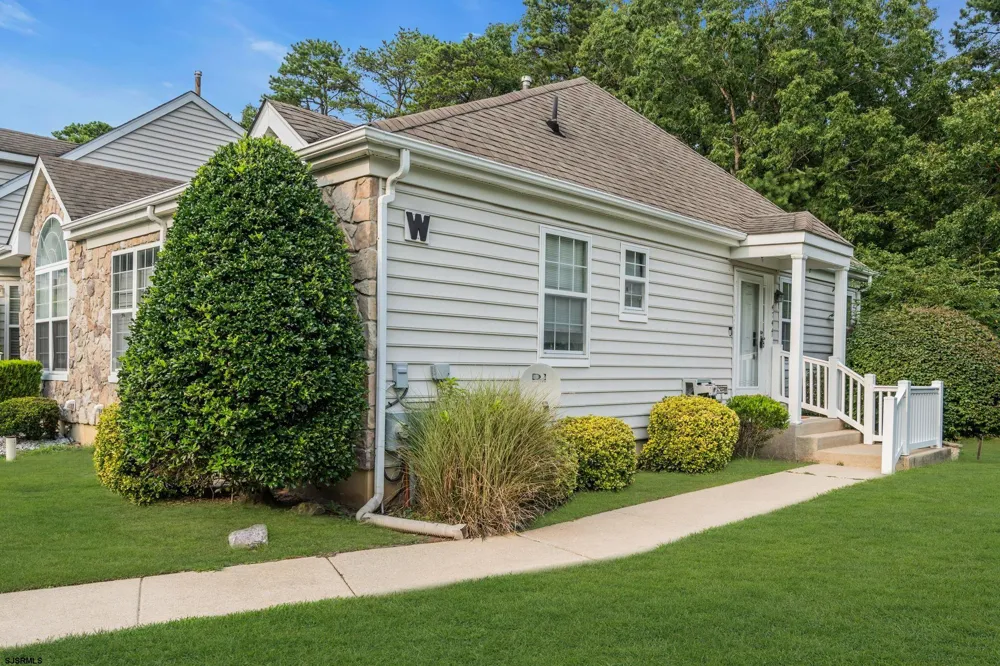 4744 Andorea Dr Mays Landing, NJ 08330