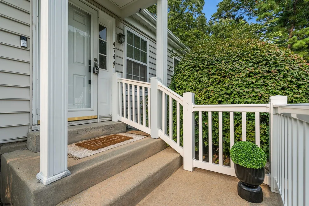 4744 Andorea Dr Mays Landing, NJ 08330