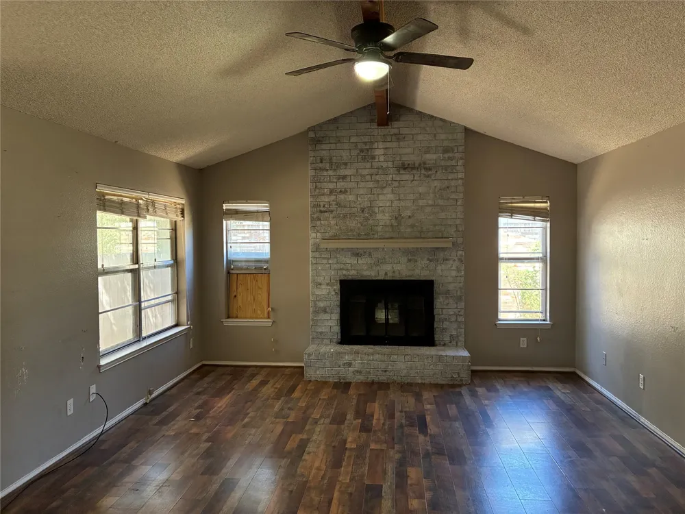 3406 NE 11TH STREET Mineral Wells, TX 76067
