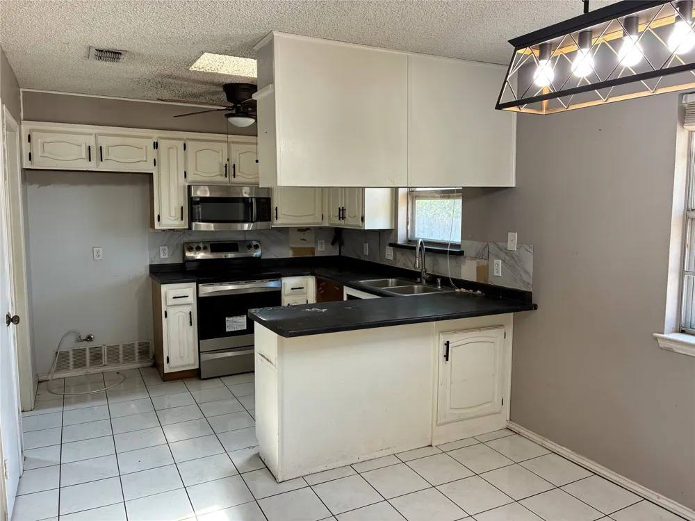 3406 NE 11TH STREET Mineral Wells, TX 76067