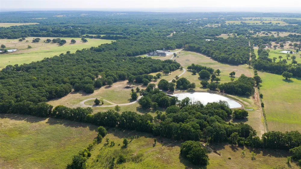 344 County Road 1660 Chico, TX 76431