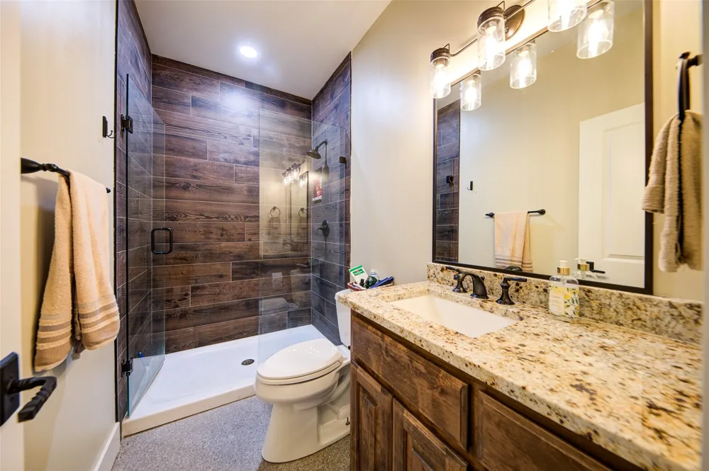 344 County Road 1660 Chico, TX 76431