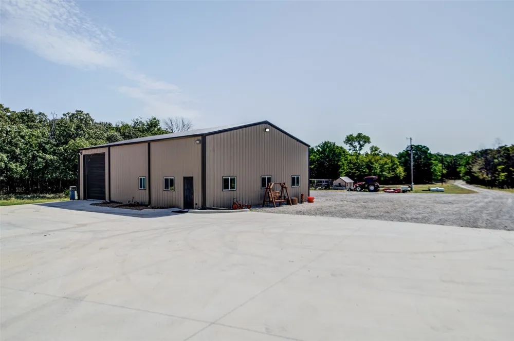 344 County Road 1660 Chico, TX 76431