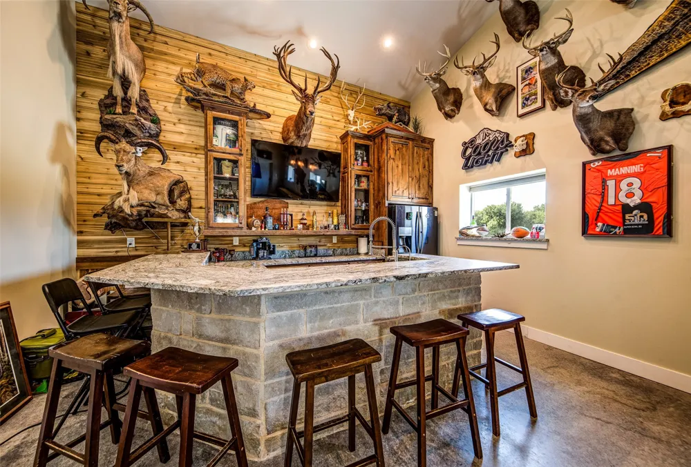 344 County Road 1660 Chico, TX 76431