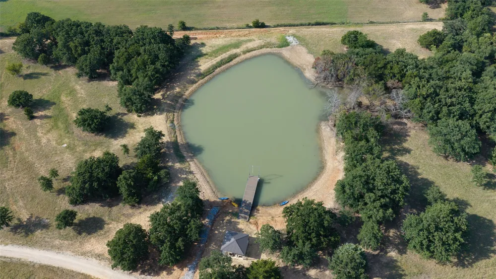 344 County Road 1660 Chico, TX 76431