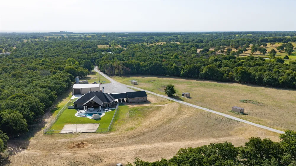 344 County Road 1660 Chico, TX 76431