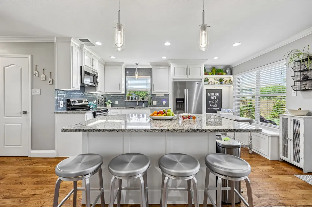 302 Wright Avenue Rockwall, TX 75032