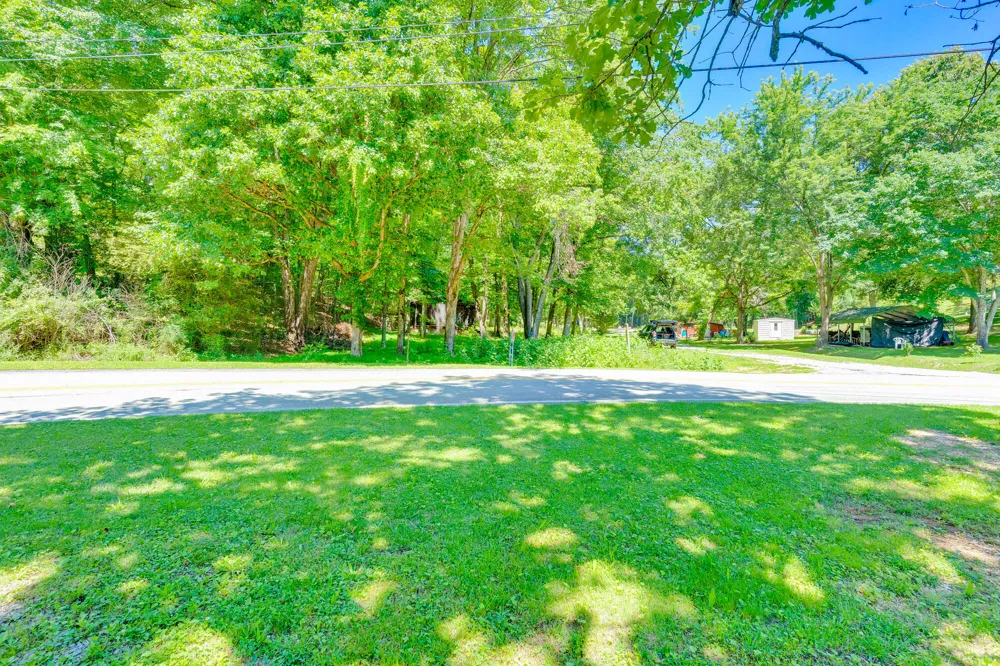 16129 Lakewood Drive Sale Creek, TN 37373