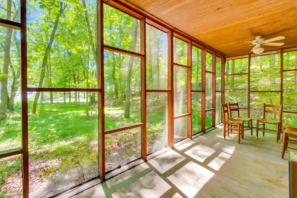 16129 Lakewood Drive Sale Creek, TN 37373