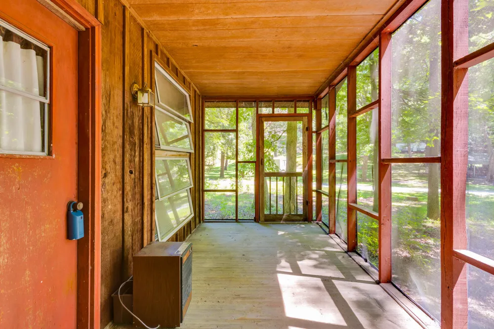 16129 Lakewood Drive Sale Creek, TN 37373