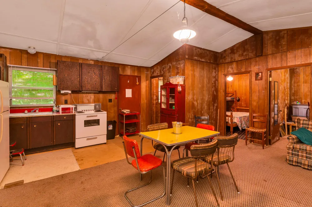 16129 Lakewood Drive Sale Creek, TN 37373