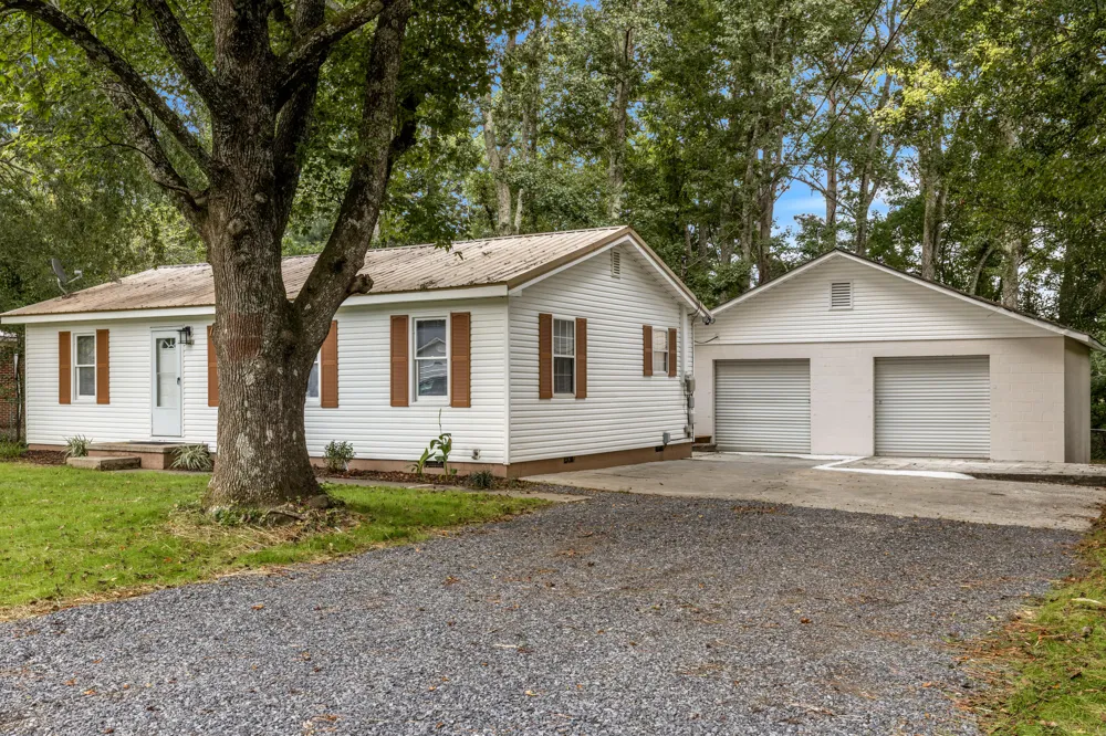 3223 Bates Drive Rocky Face, GA 30740