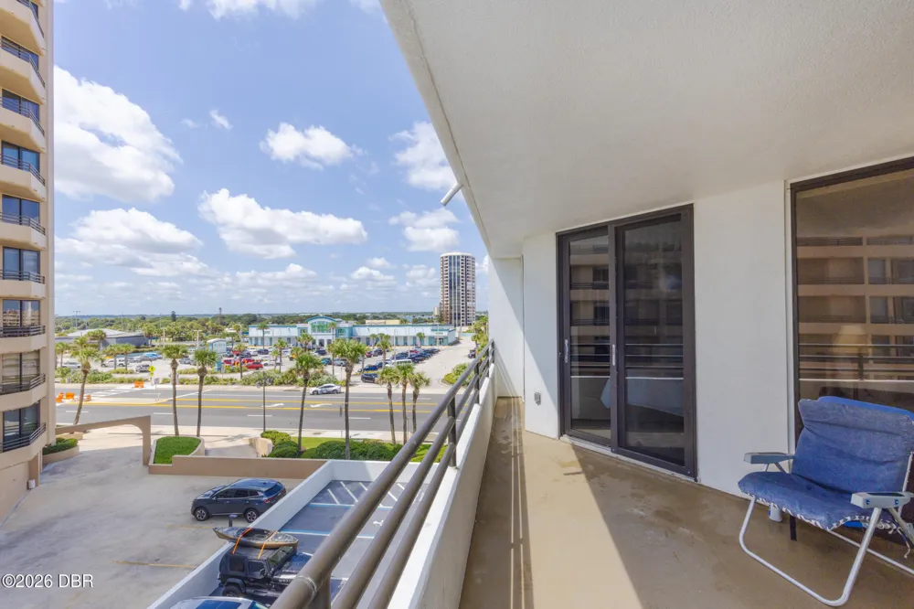 3013 S Atlantic Avenue #402 Daytona Beach Shores, FL 32118