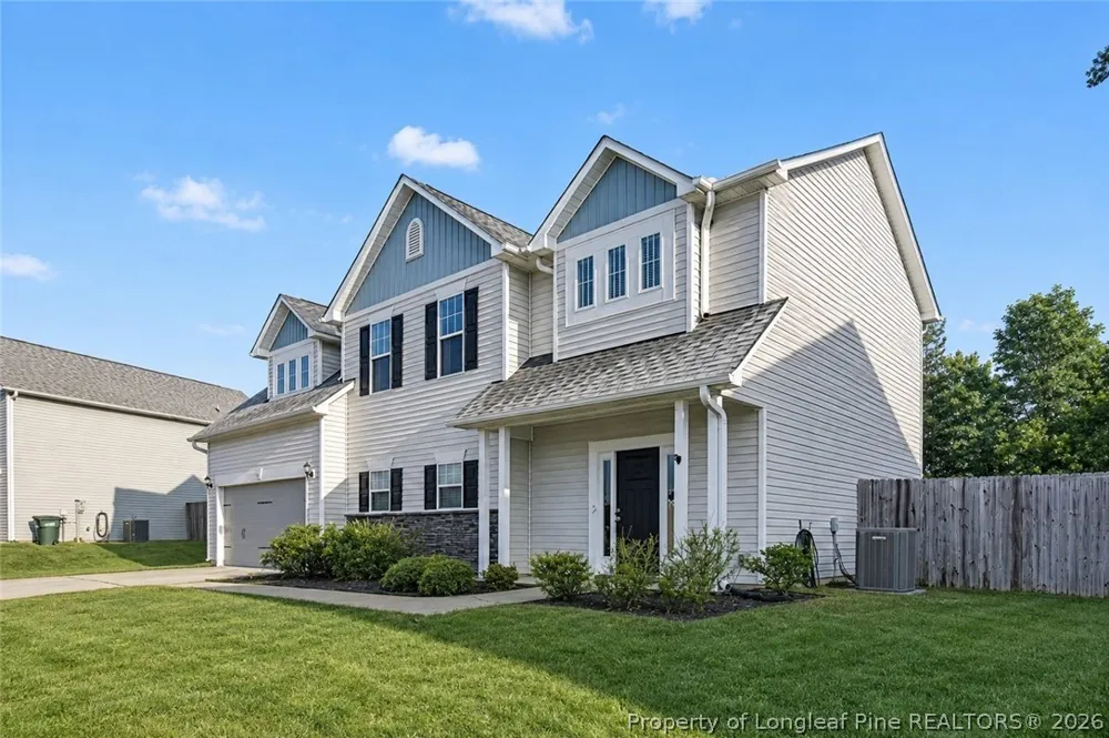 143 Ledgerbrook Lane Raeford, NC 28376