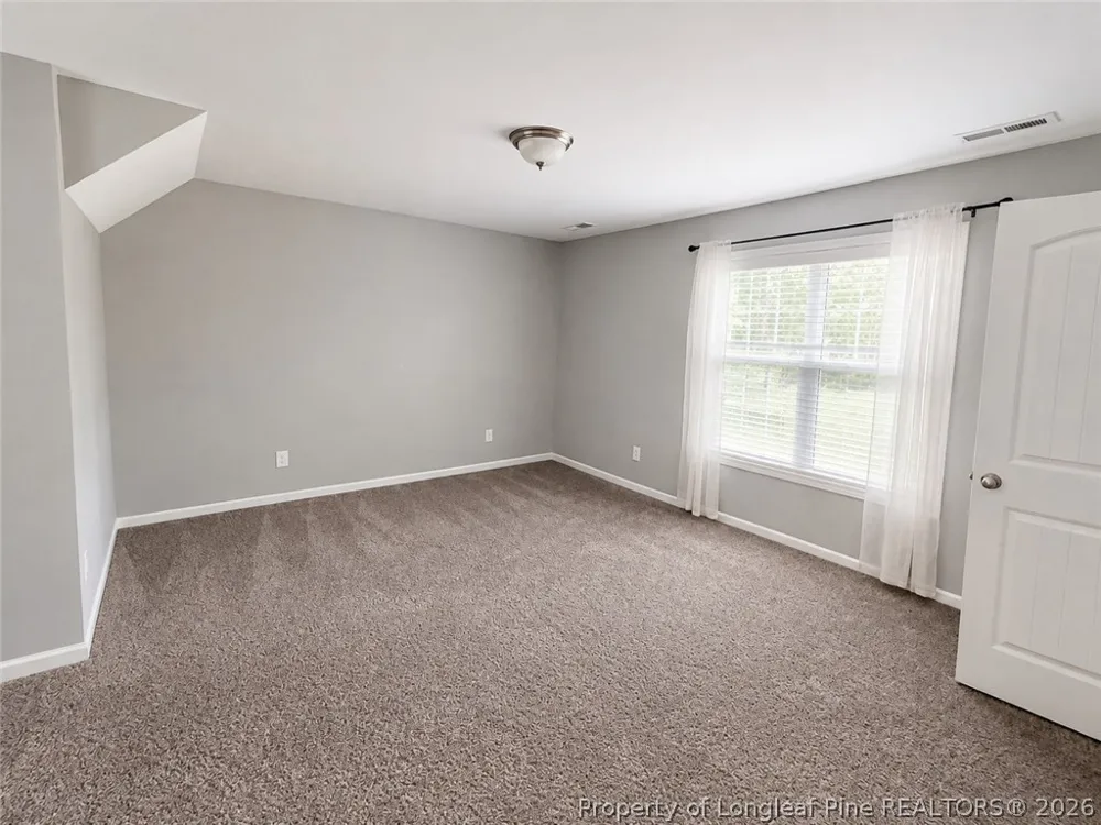 143 Ledgerbrook Lane Raeford, NC 28376