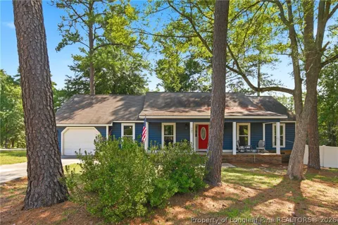 737 Maxine Street