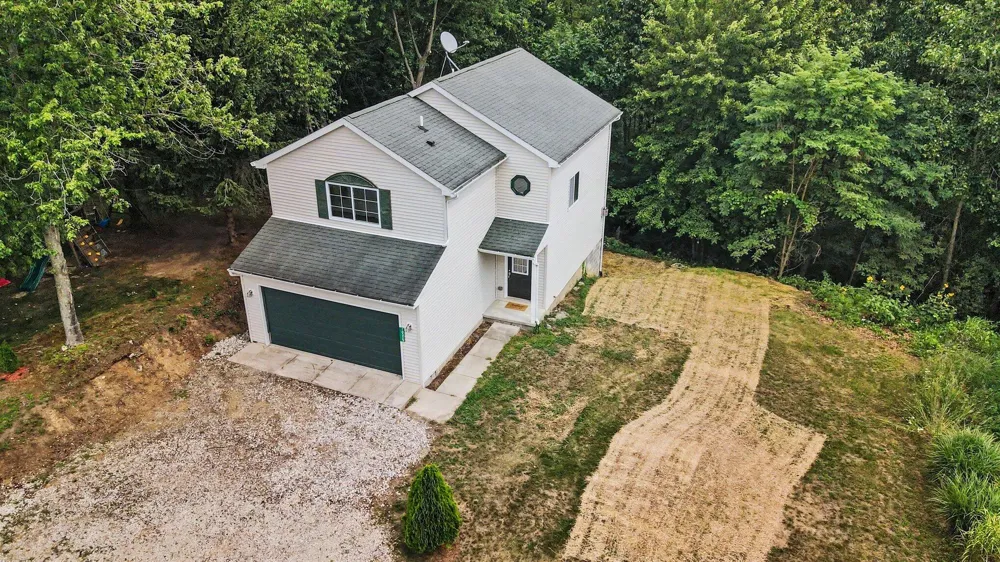10325 Michael Boulevard Pinckney, MI 48169