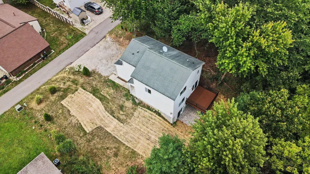 10325 Michael Boulevard Pinckney, MI 48169