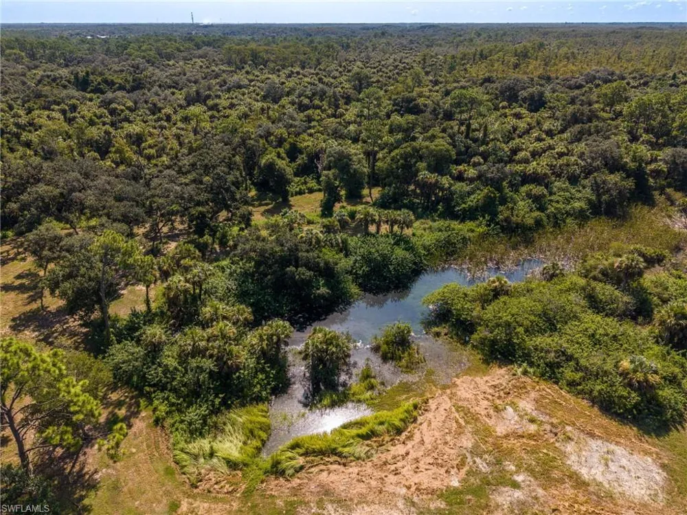 19040 Fox Run Road Alva, FL 33920