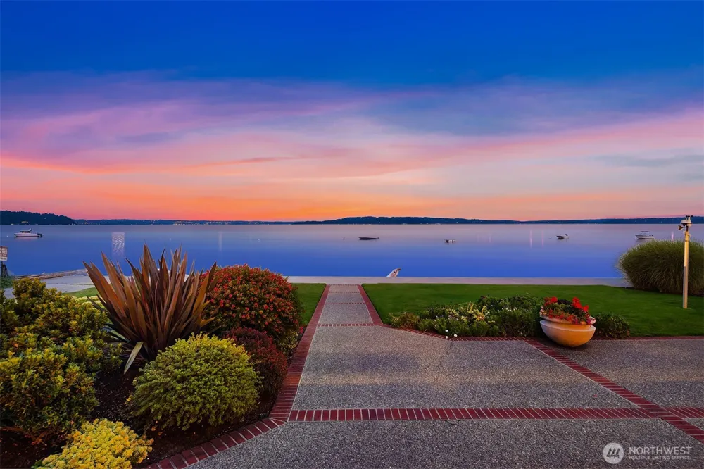 3705 SW 171st Street Burien, WA 98166