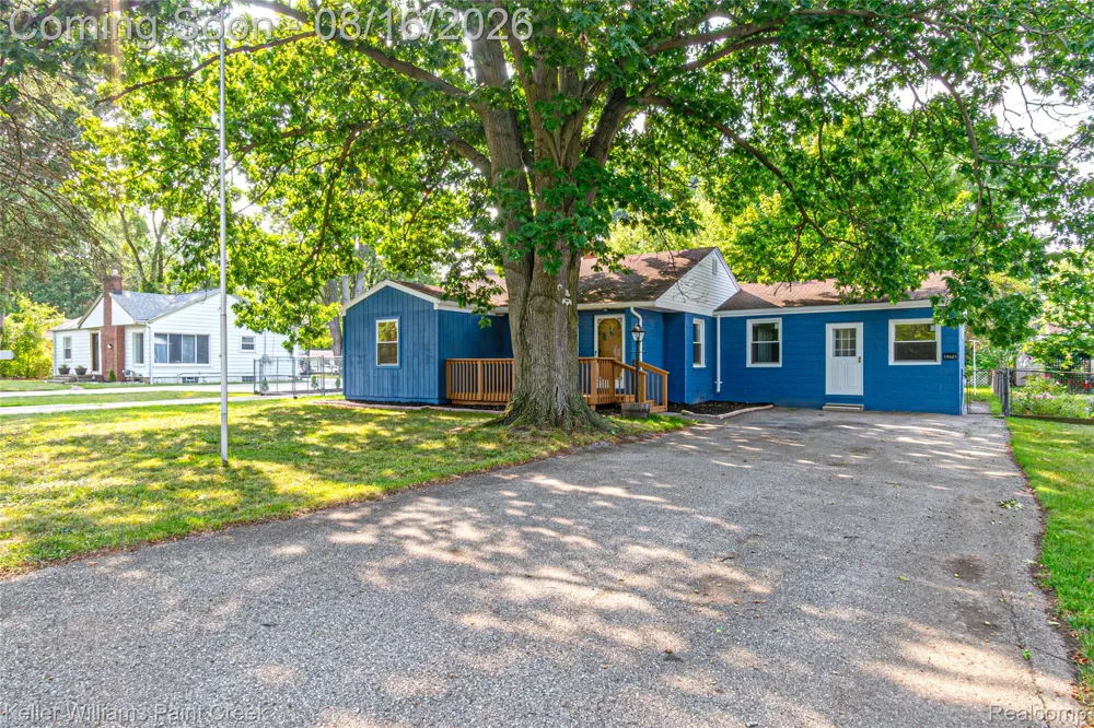 19421 Filmore Street Southfield City, MI 48075