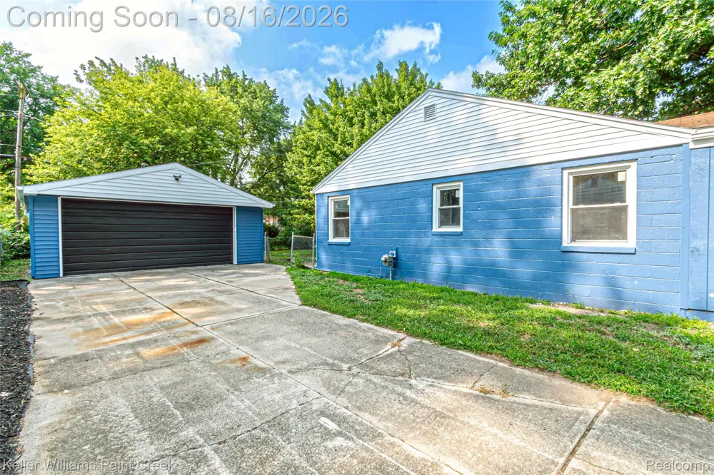 19421 Filmore Street Southfield City, MI 48075