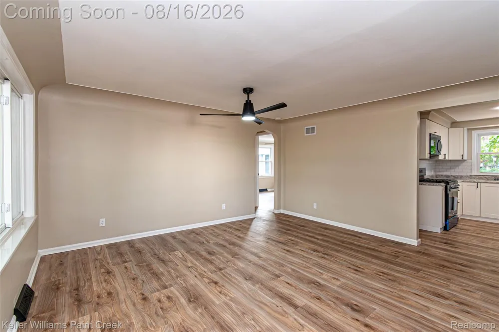 19421 Filmore Street Southfield City, MI 48075