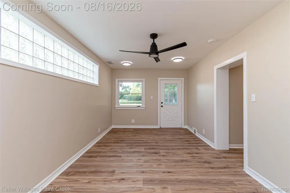 19421 Filmore Street Southfield City, MI 48075