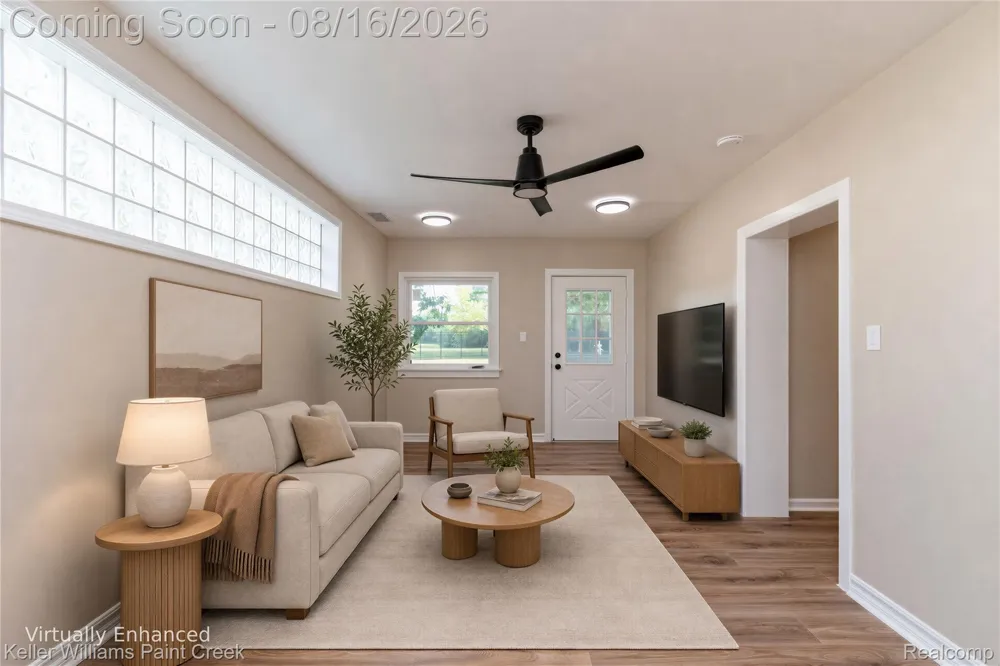 19421 Filmore Street Southfield City, MI 48075