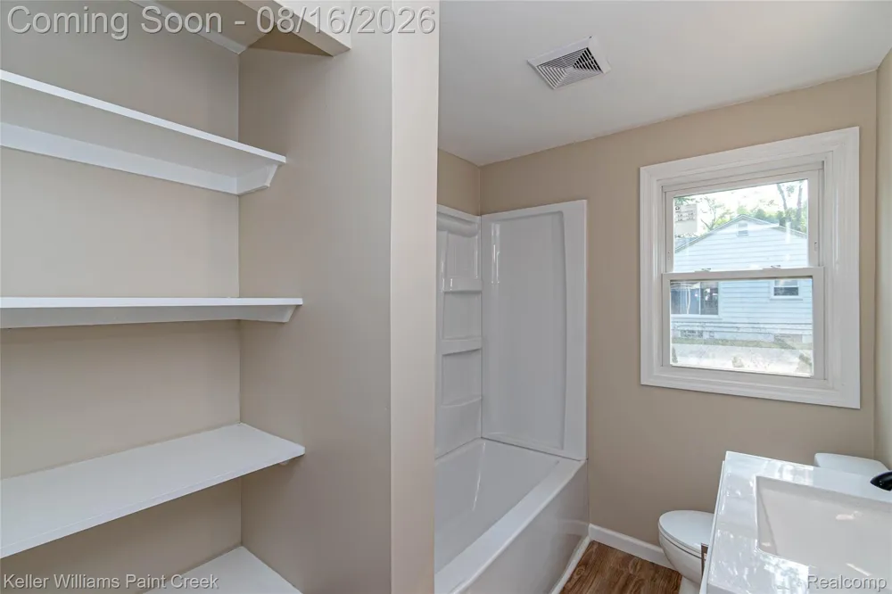 19421 Filmore Street Southfield City, MI 48075