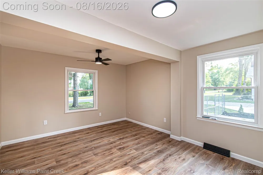 19421 Filmore Street Southfield City, MI 48075