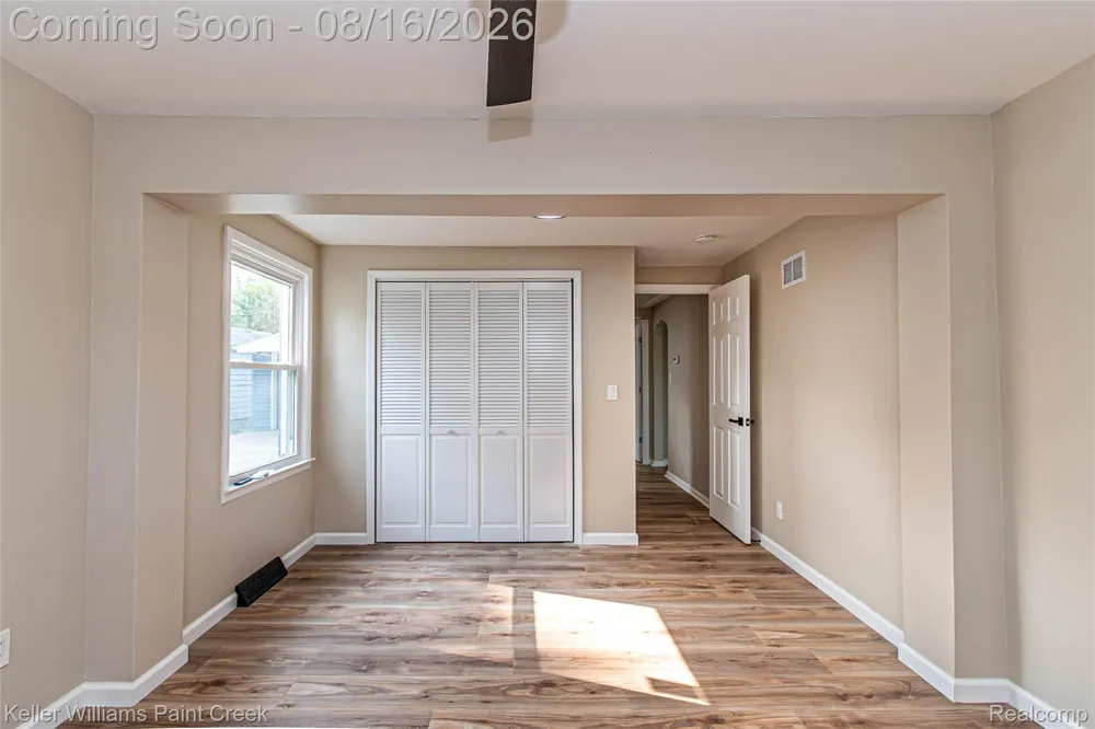 19421 Filmore Street Southfield City, MI 48075