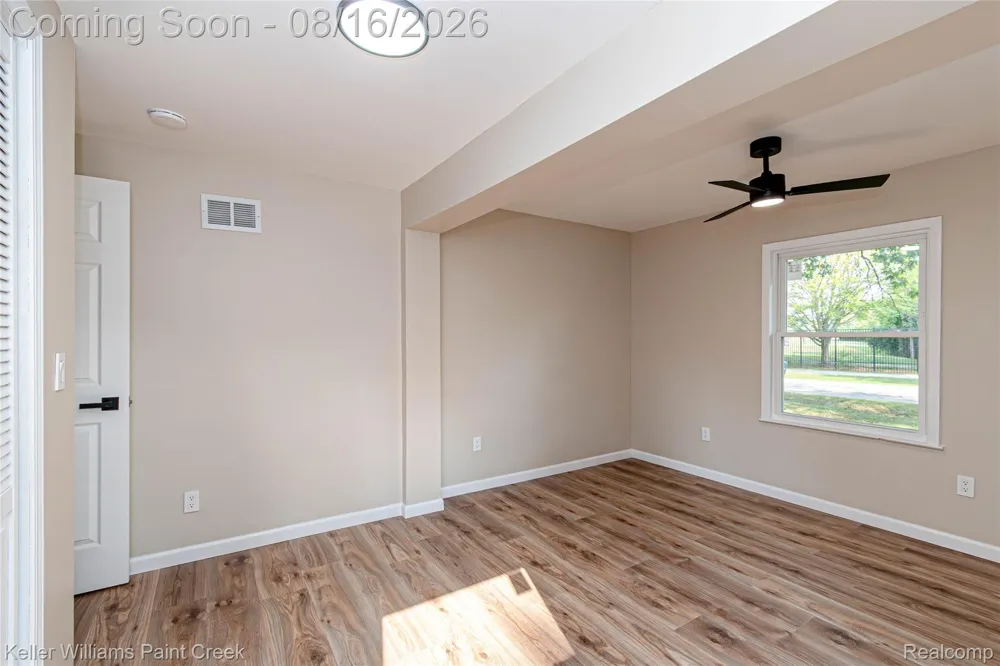 19421 Filmore Street Southfield City, MI 48075