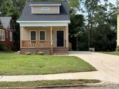 133 CIRCLE DRIVE