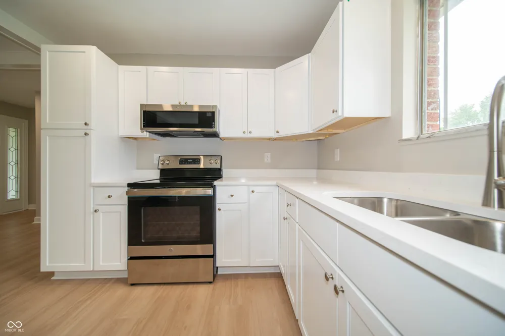 13907 E 117th Street Fishers, IN 46037