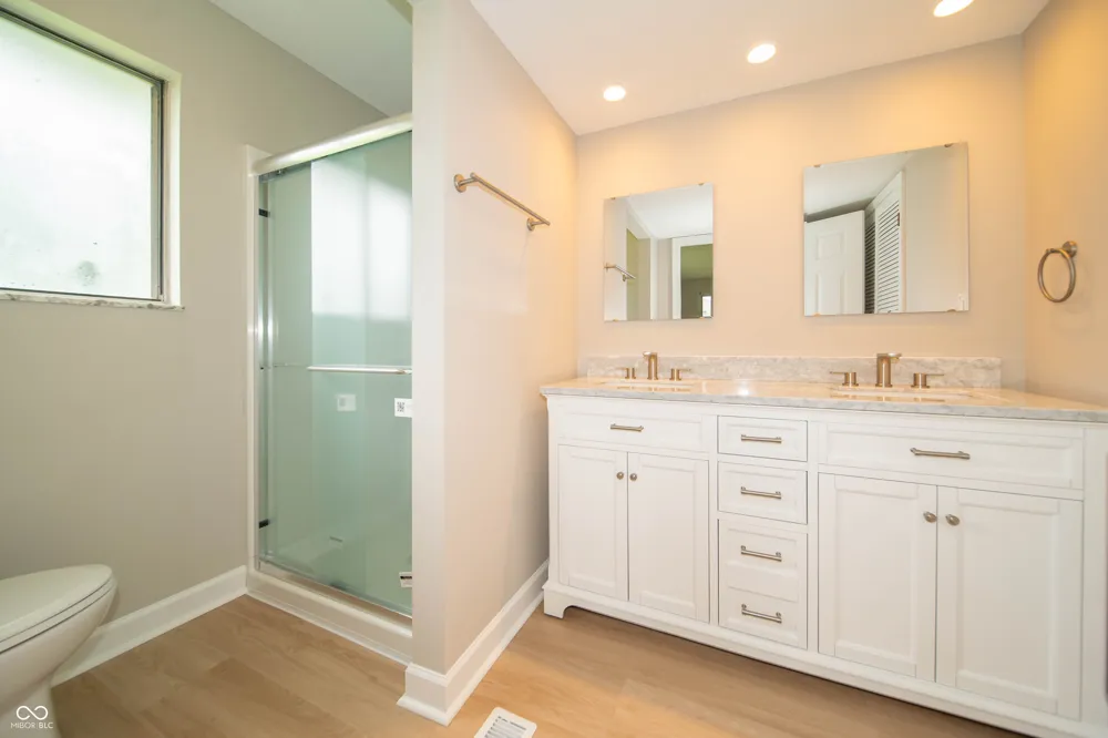 13907 E 117th Street Fishers, IN 46037