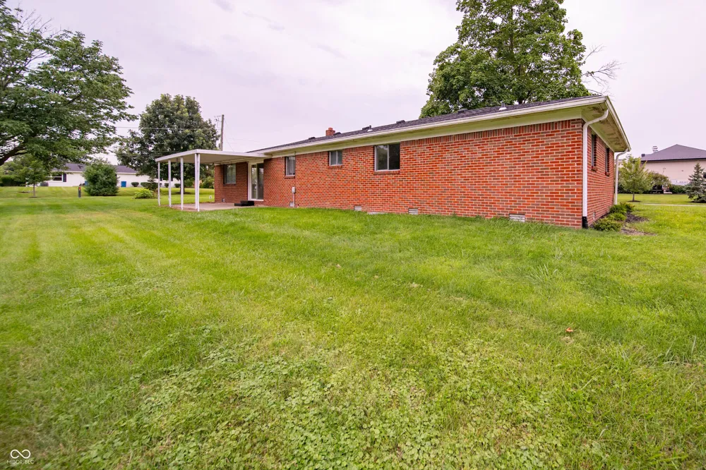 13907 E 117th Street Fishers, IN 46037