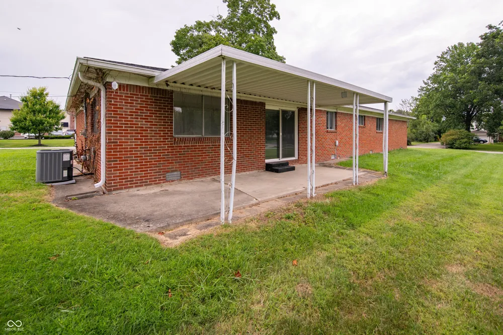 13907 E 117th Street Fishers, IN 46037