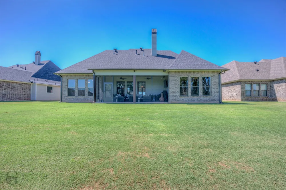 237 Peregrine Way Bossier City, LA 71112