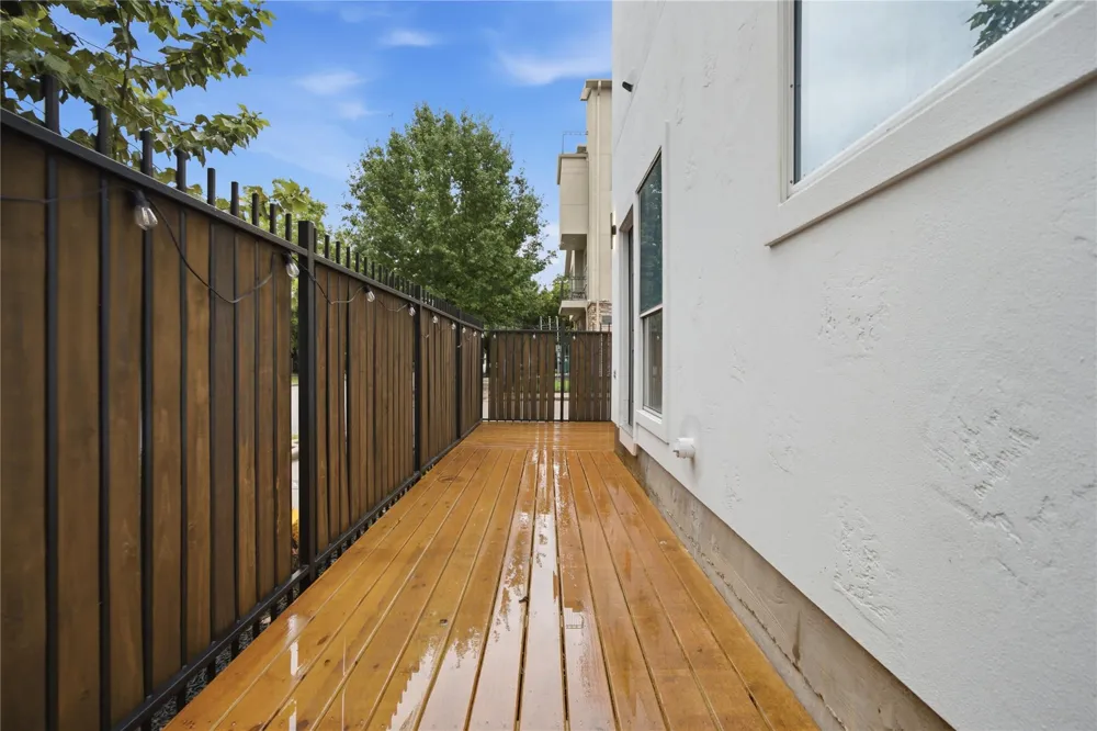 1610 Holman Street Houston, TX 77004