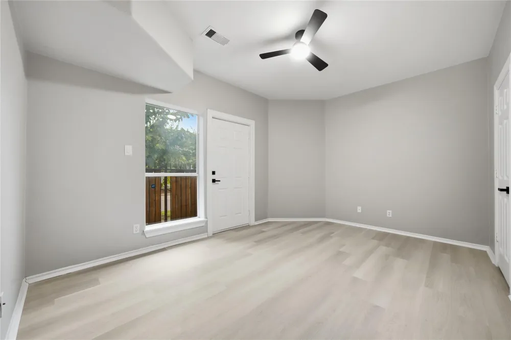 1610 Holman Street Houston, TX 77004