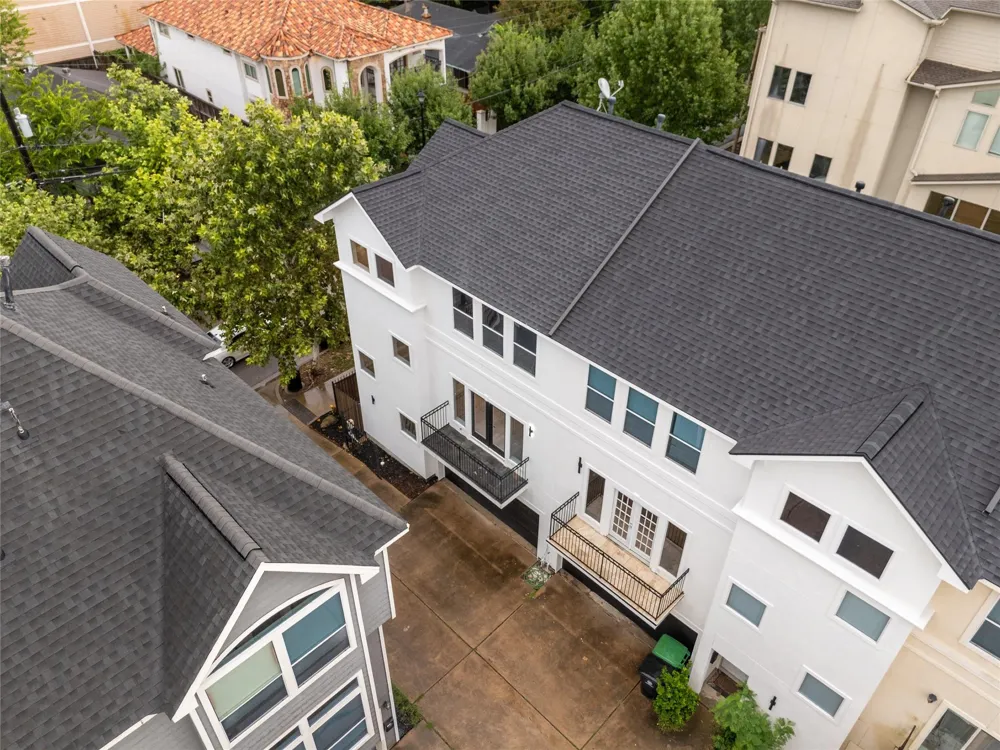 1610 Holman Street Houston, TX 77004