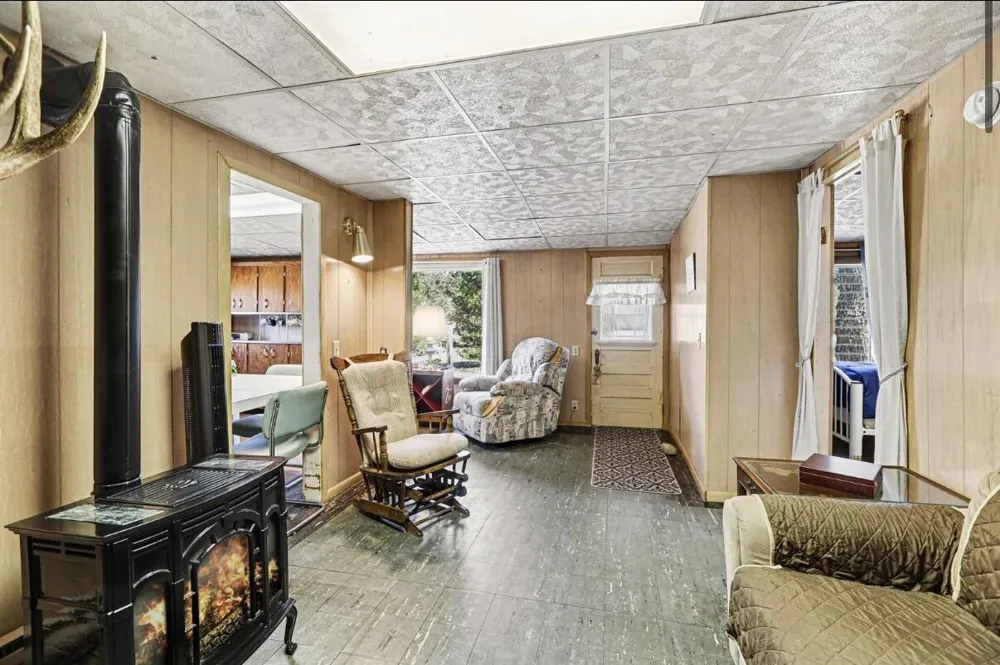 10553 US 31 Free Soil, MI 49411