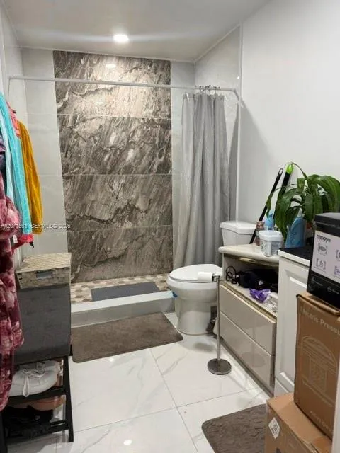 846 W 32nd St #1 Hialeah, FL 33012