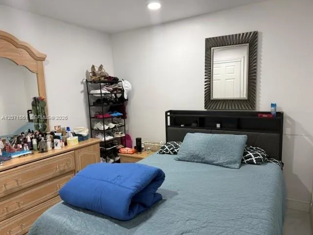 846 W 32nd St #1 Hialeah, FL 33012