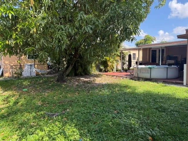 846 W 32nd St #1 Hialeah, FL 33012