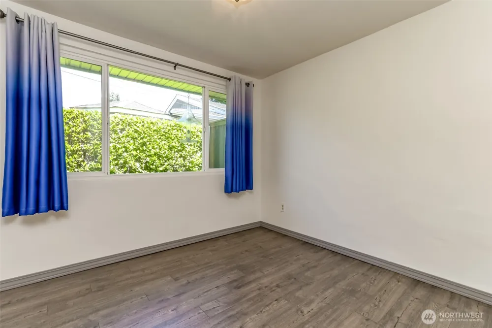 16016 12th Avenue SW Burien, WA 98166
